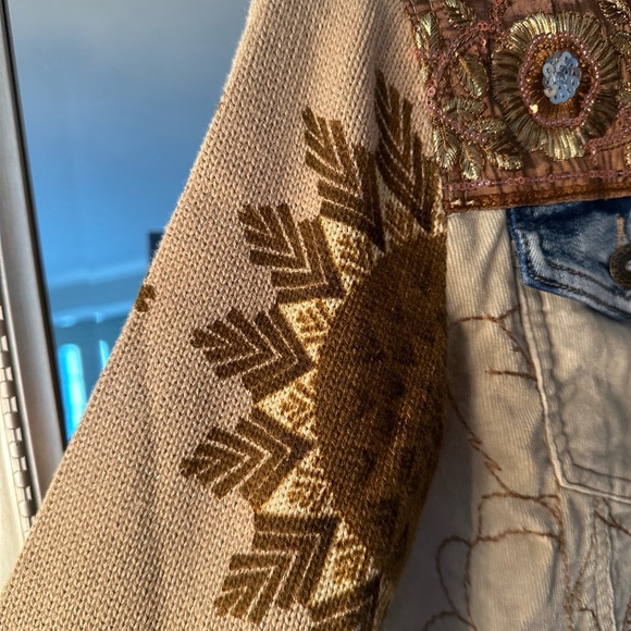 Brand:Desigual... Size 4 gorgeous denim jacket - Picture 7 of 9